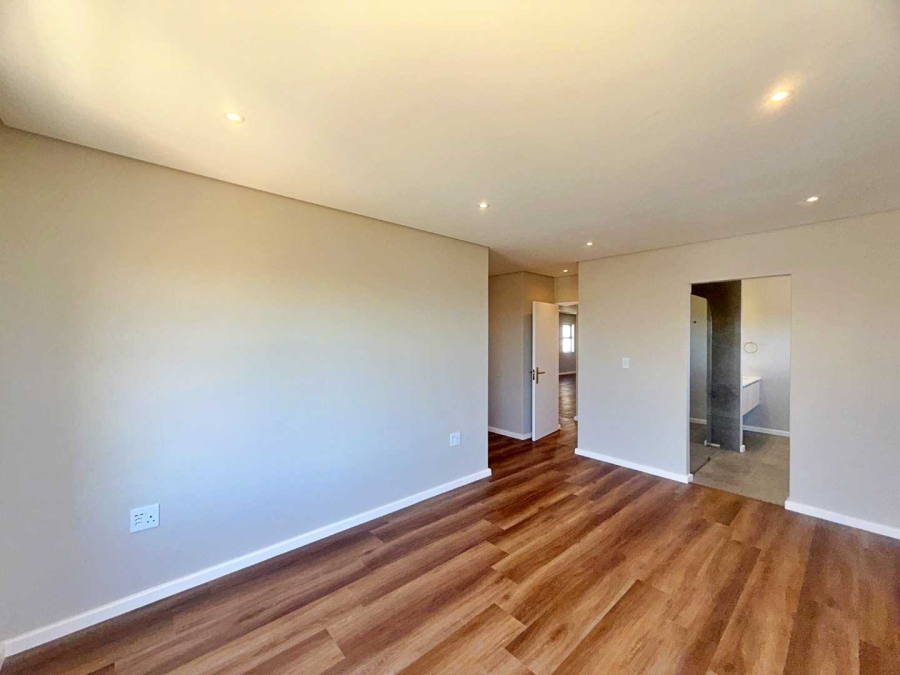 3 Bedroom Property for Sale in Country Club Western Cape